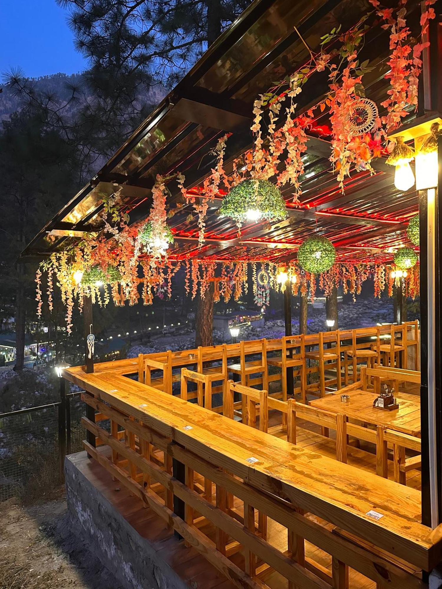 Ahava Kasol Riverside Cafe And Cottages Exterior photo