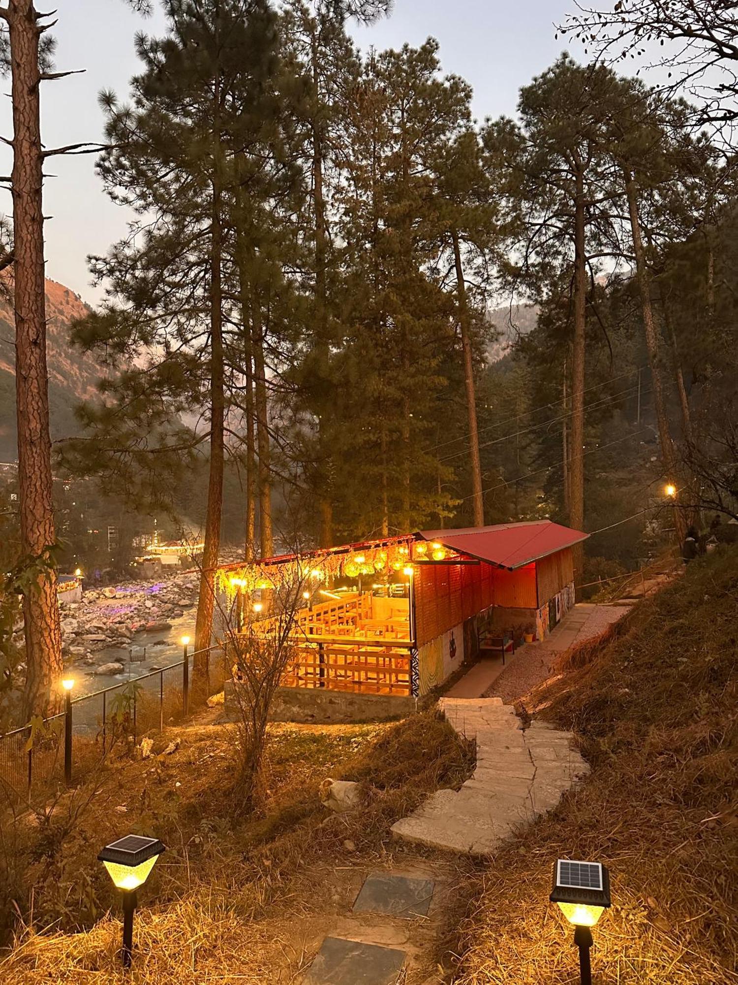 Ahava Kasol Riverside Cafe And Cottages Exterior photo