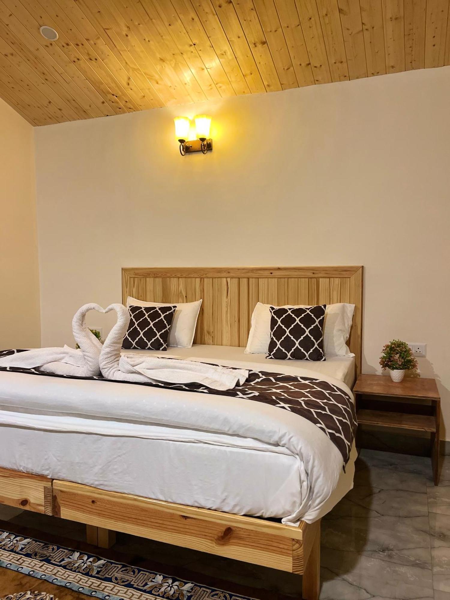Ahava Kasol Riverside Cafe And Cottages Exterior photo